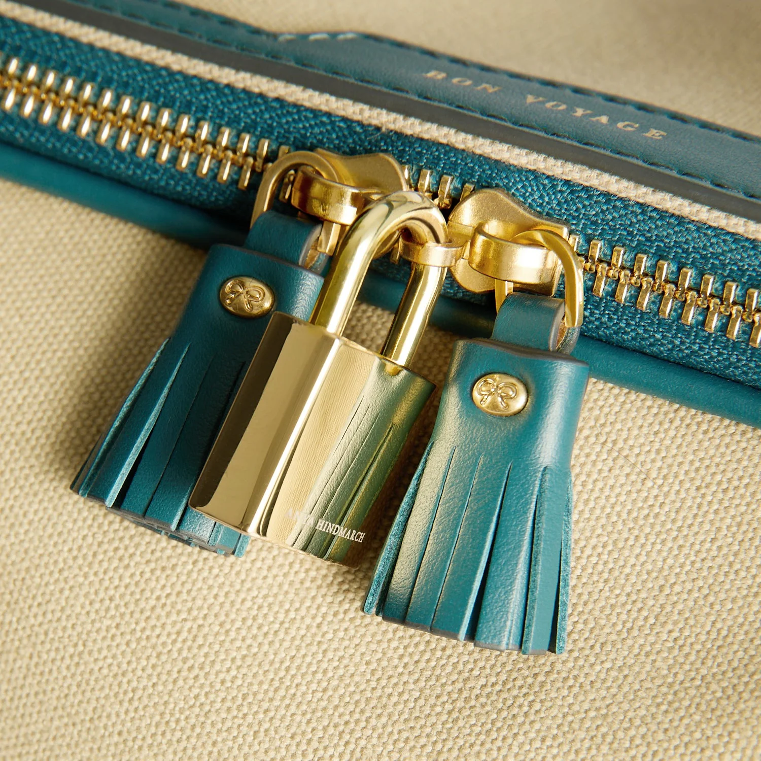 Bespoke Walton Travel Bag - Image 9