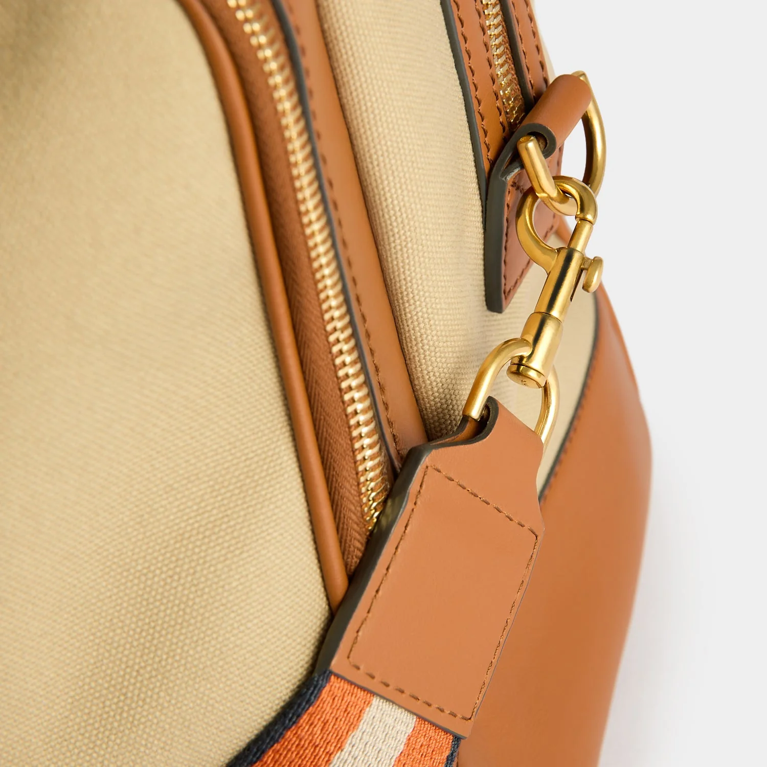 Bespoke Walton In-Flight Bag - Image 5