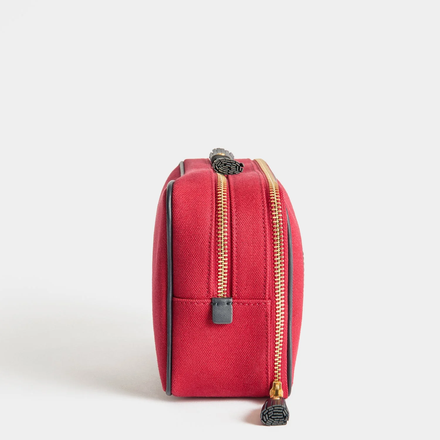 Bespoke Walton Washbag - Image 6