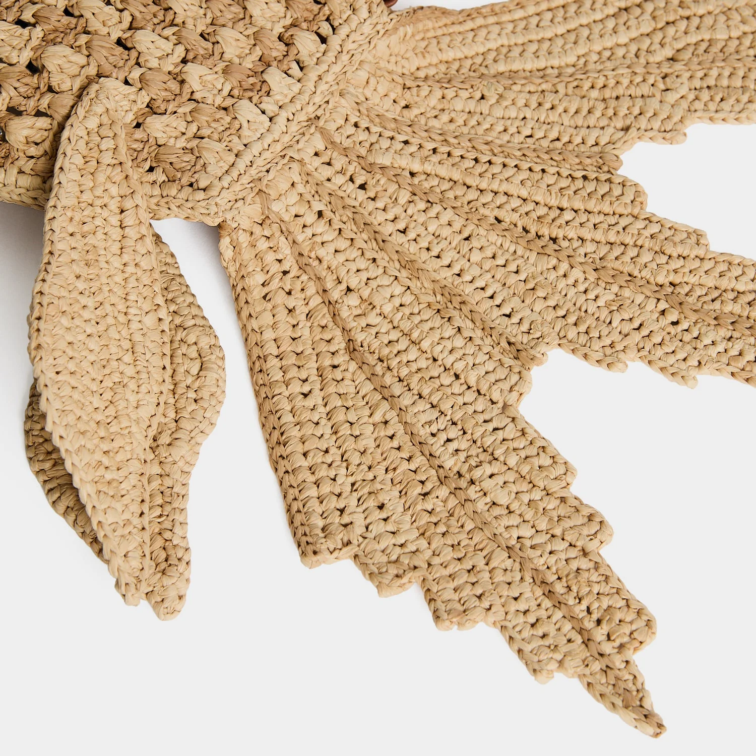 Raffia Fish Clutch - Image 3