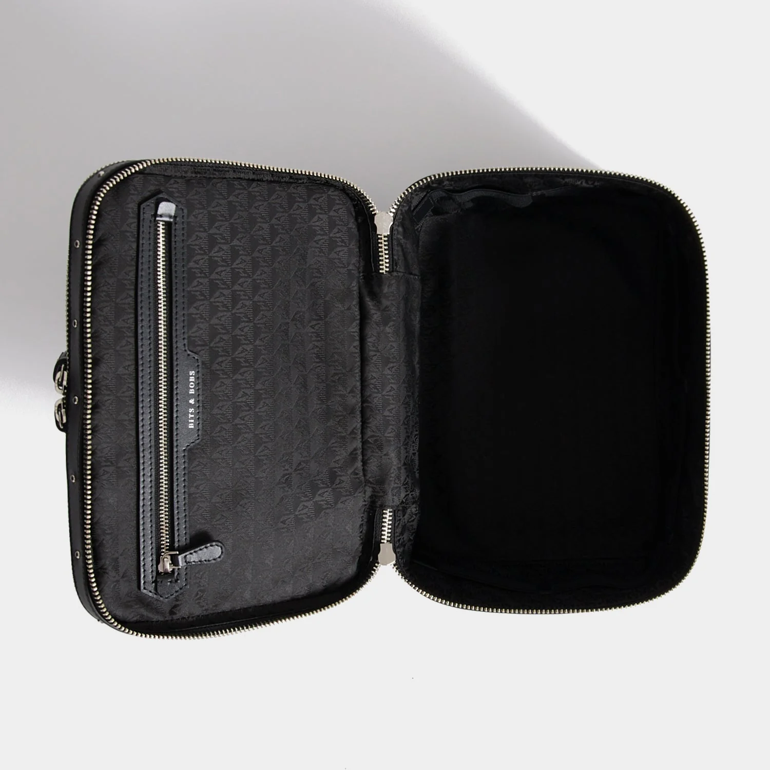 Studs Vanity Kit - Image 4