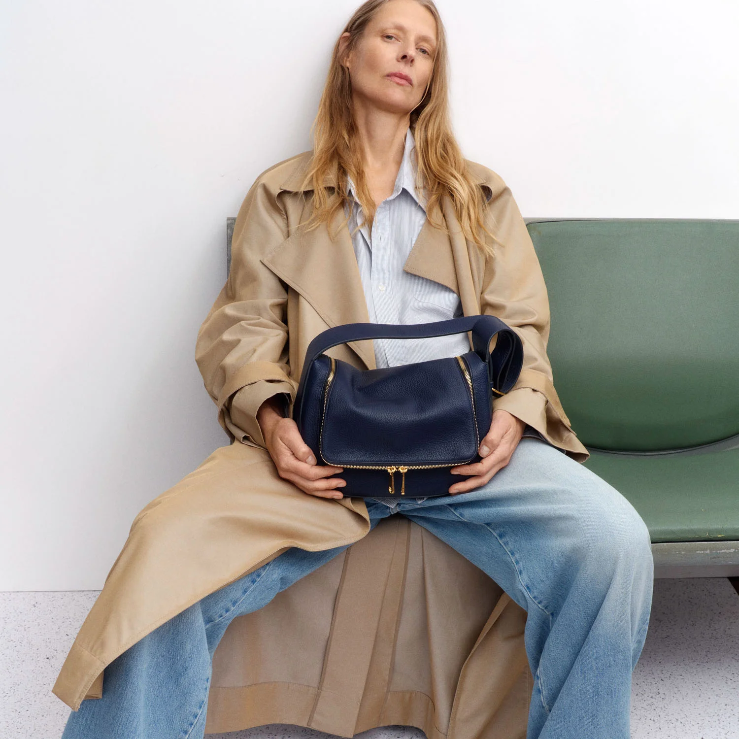 Vere Shoulder Bag - Image 2
