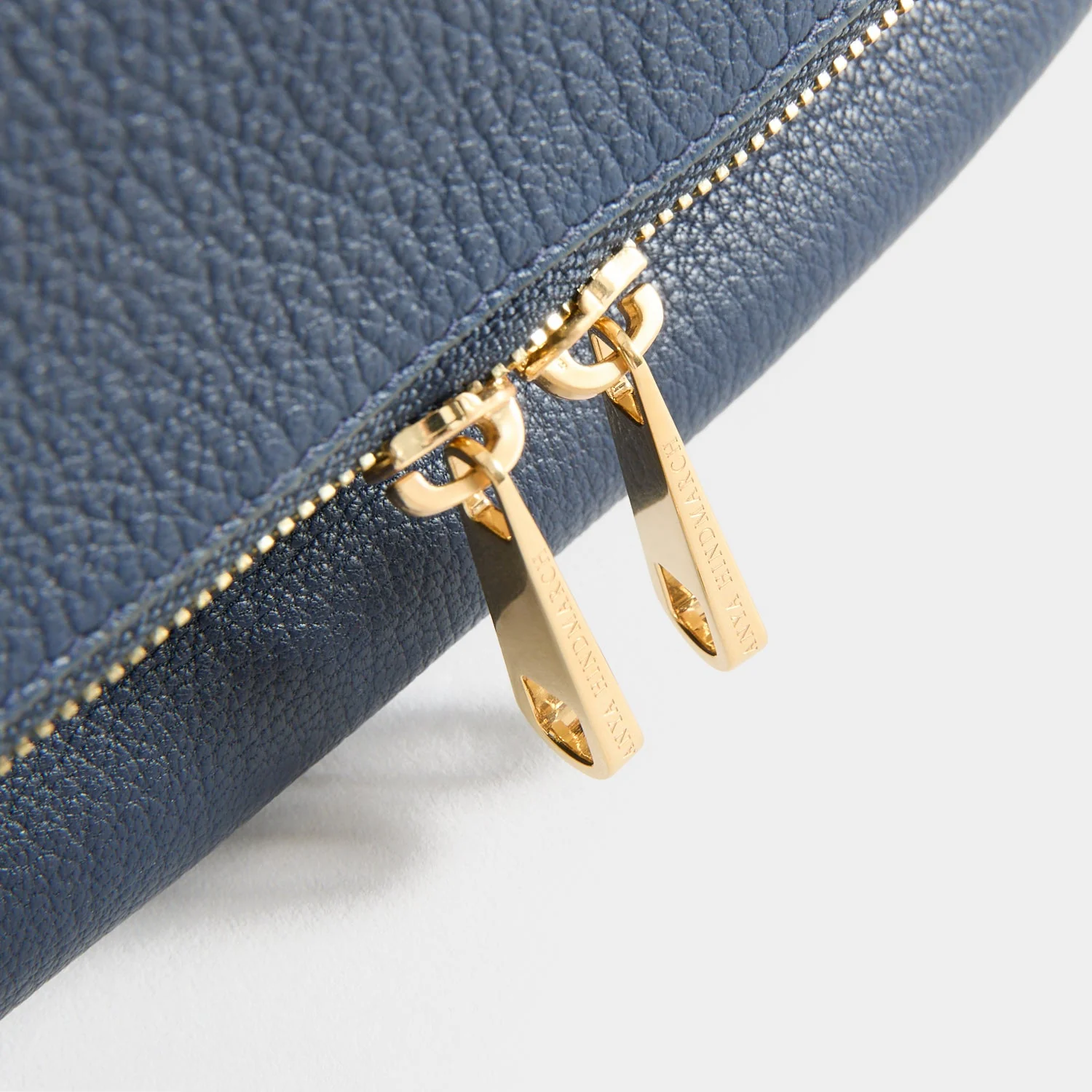 Vere Shoulder Bag - Image 4