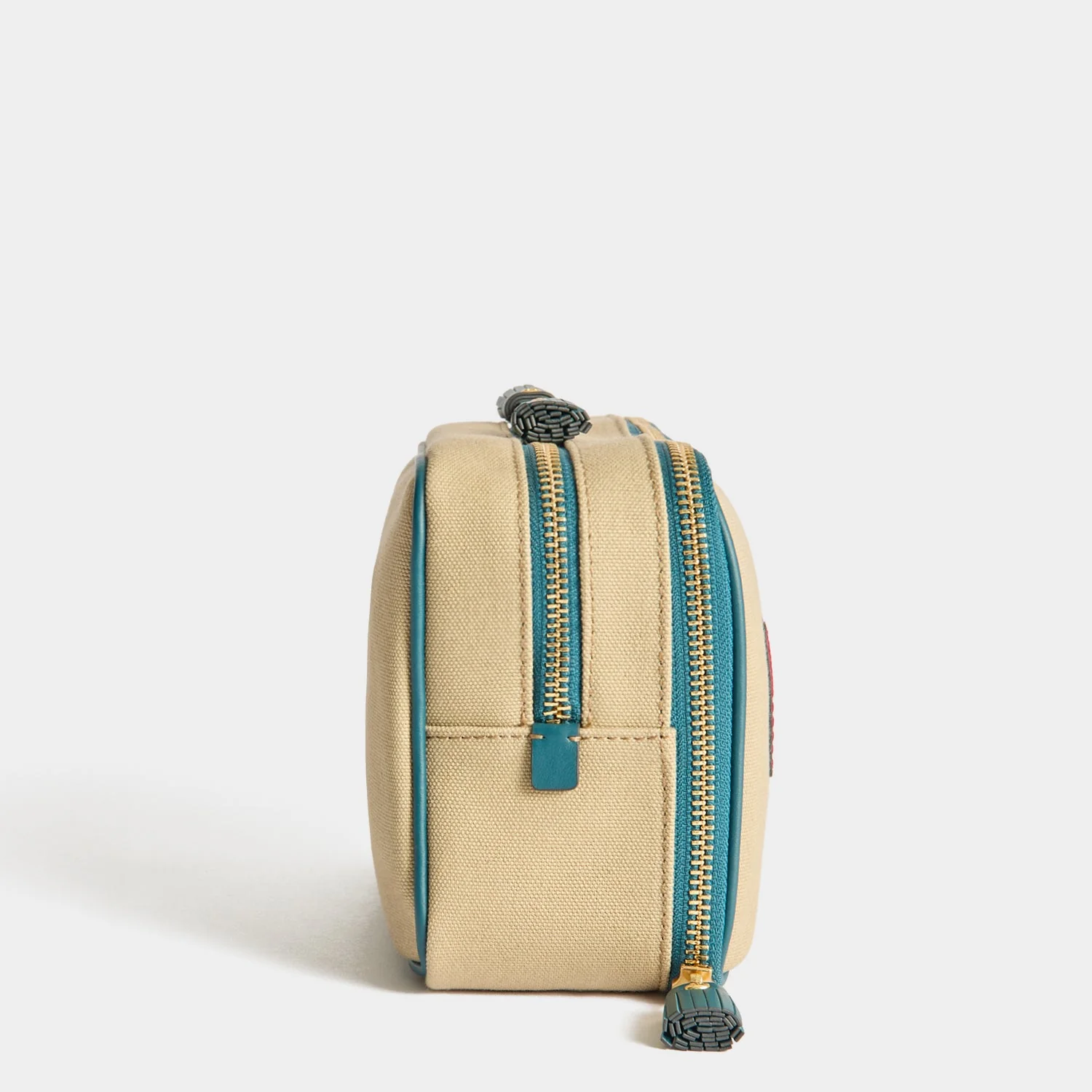 Bespoke Walton Wash Bag - Image 7